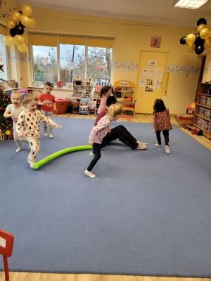 Grafika #3: 05.01.2023 Fotorelacja z zajęć gimnastyki korekcyjnej w gr. I