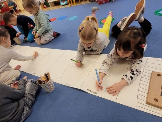 Grafika #15: 03.01.2023 Zabawy muzyczne w grupie I