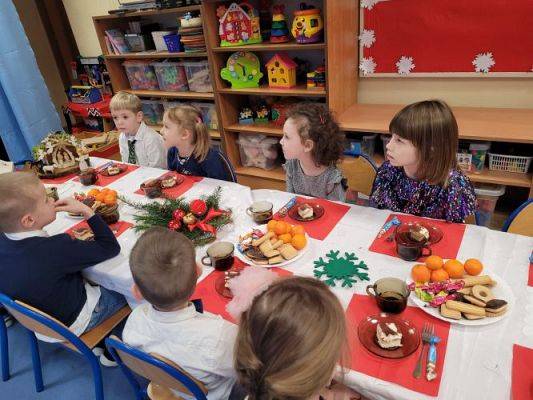 Grafika #9: 21.12.2022 Przedszkolna Wigilia