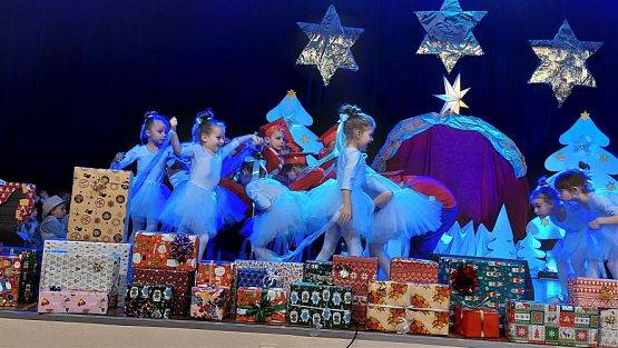 Grafika #2: 14.12.2022 Przedstawienie Świąteczne w GOKiS Wicko cz.II