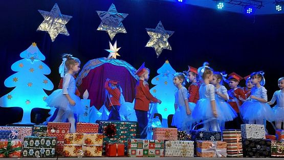 Grafika #4: 14.12.2022 Przedstawienie Świąteczne w GOKiS Wicko cz.II