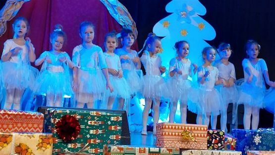 Grafika #9: 14.12.2022 Przedstawienie Świąteczne w GOKiS Wicko cz.II