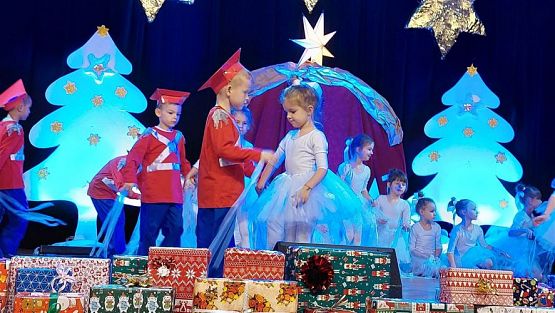 Grafika #61: 14.12.2022 Przedstawienie Świąteczne w GOKiS Wicko cz.I