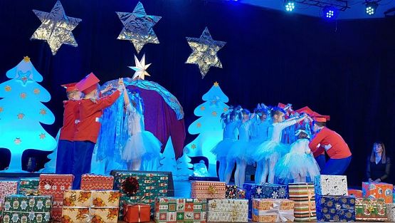 Grafika #63: 14.12.2022 Przedstawienie Świąteczne w GOKiS Wicko cz.I