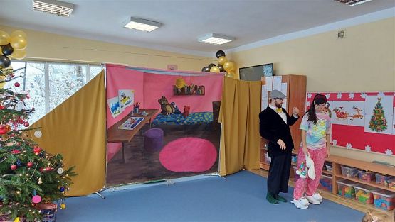 Grafika #10: 08.12.2022 Przedstawienie teatralne pt."Wartość bajki"