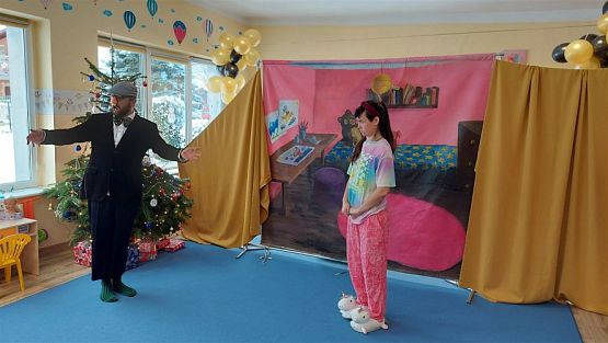 Grafika #15: 08.12.2022 Przedstawienie teatralne pt."Wartość bajki"