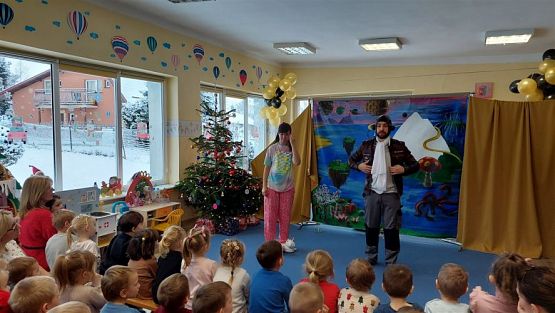 Grafika #17: 08.12.2022 Przedstawienie teatralne pt."Wartość bajki"