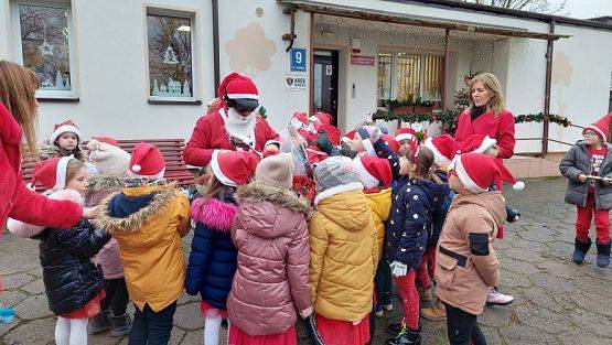 Grafika #13: 06.12.2022 Odwiedziny pomocnika św.Mikołaja na motocyklu