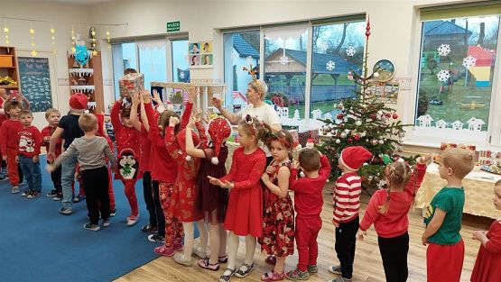 Grafika #38: 06.12.2022 Mikołajki w przedszkolu