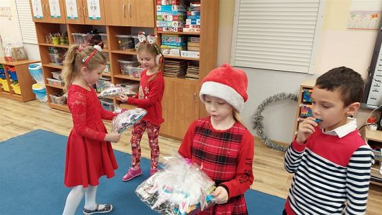 Grafika #79: 06.12.2022 Mikołajki w przedszkolu