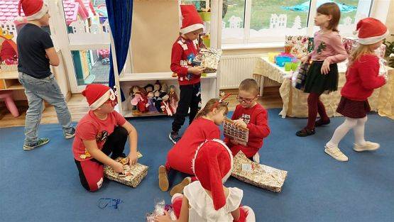 Grafika #87: 06.12.2022 Mikołajki w przedszkolu