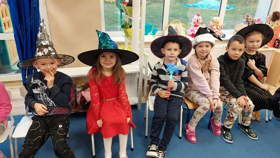 Grafika #5: 30.11.2022 Wróżby i zabawy andrzejkowe gr III