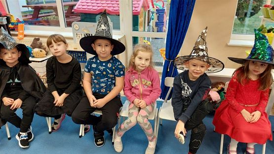 Grafika #6: 30.11.2022 Wróżby i zabawy andrzejkowe gr III