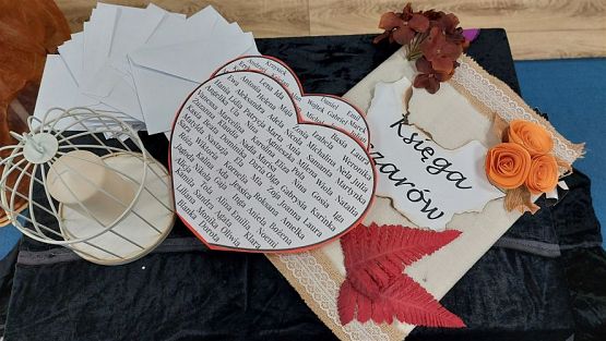 Grafika #10: 30.11.2022 Wróżby i zabawy andrzejkowe gr III