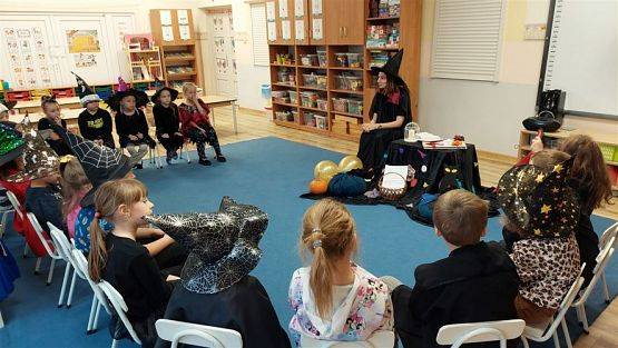 Grafika #11: 30.11.2022 Wróżby i zabawy andrzejkowe gr III