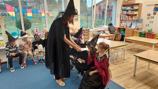 Grafika #17: 30.11.2022 Wróżby i zabawy andrzejkowe gr III