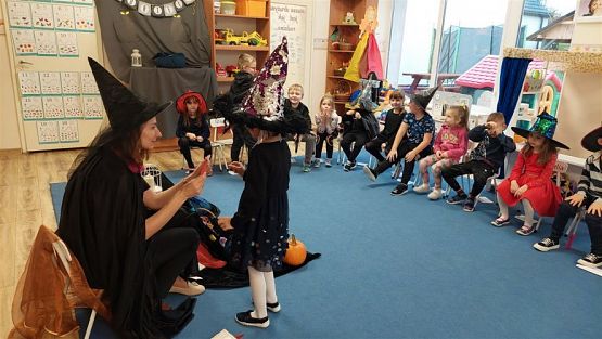 Grafika #36: 30.11.2022 Wróżby i zabawy andrzejkowe gr III