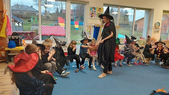 Grafika #39: 30.11.2022 Wróżby i zabawy andrzejkowe gr III