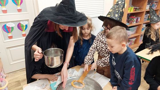 Grafika #47: 30.11.2022 Wróżby i zabawy andrzejkowe gr III