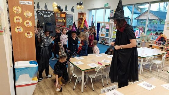 Grafika #53: 30.11.2022 Wróżby i zabawy andrzejkowe gr III