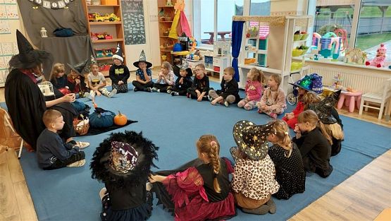 Grafika #56: 30.11.2022 Wróżby i zabawy andrzejkowe gr III