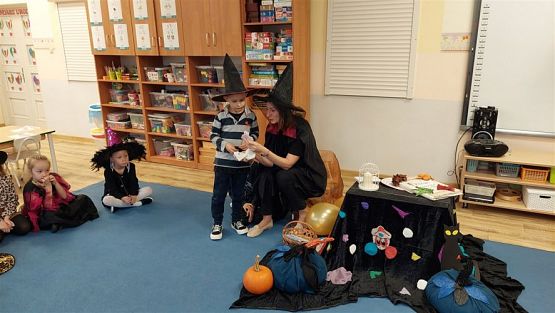 Grafika #58: 30.11.2022 Wróżby i zabawy andrzejkowe gr III