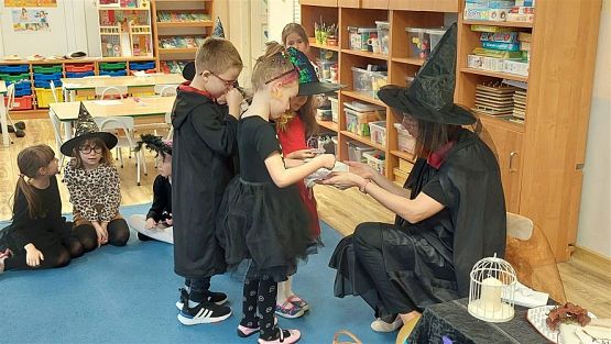 Grafika #66: 30.11.2022 Wróżby i zabawy andrzejkowe gr III