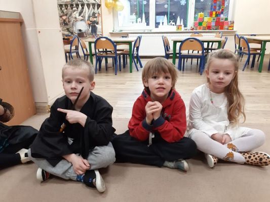 Grafika #5: 30.11.2022 Wróżby i zabawy andrzejkowe gr II