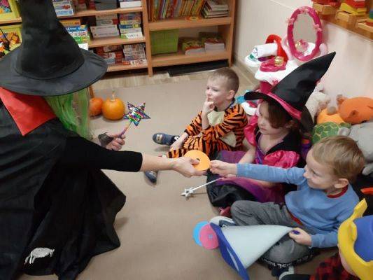 Grafika #36: 30.11.2022 Wróżby i zabawy andrzejkowe gr II