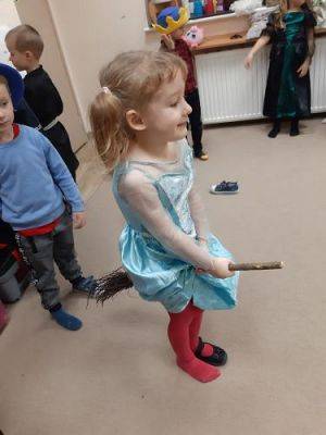 Grafika #49: 30.11.2022 Wróżby i zabawy andrzejkowe gr II