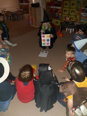 Grafika #55: 30.11.2022 Wróżby i zabawy andrzejkowe gr II