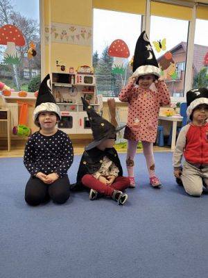 Grafika #0: 30.11.2022 Andrzejkowe zabawy w gr I