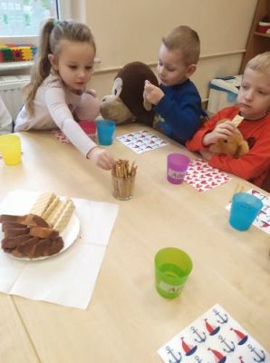 Grafika #11: 25.11.2022 Dzień pluszowego misia gr II