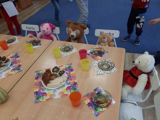 Grafika #20: 25.11.2022 Dzień pluszowego misia gr III