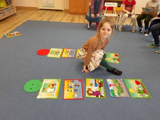 Grafika #0: 09.11.2022 Projekt edukacyjny &quot;Dzieciaki na straży&quot; gr III