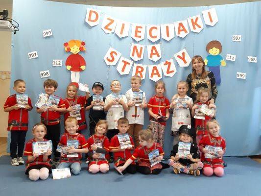 Grafika #80: 09.11.2022 Projekt edukacyjny &quot;Dzieciaki na straży&quot; gr III
