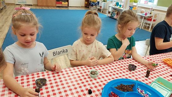 Grafika #21: 07.11.2022 - Warsztaty mydlarskie - "Glicerynowe mydełka" gr III