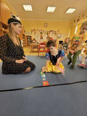 Grafika #11: 04.11.2022 Dzień Postaci z Bajek Gr1