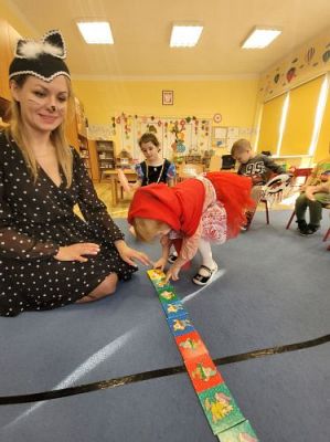 Grafika #14: 04.11.2022 Dzień Postaci z Bajek Gr1