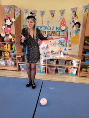 Grafika #17: 04.11.2022 Dzień Postaci z Bajek Gr1