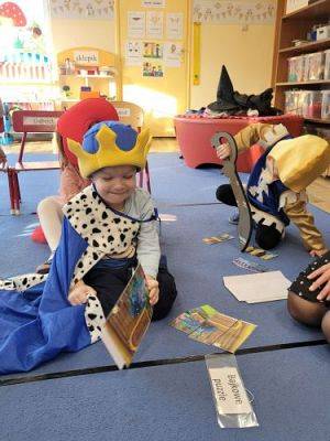 Grafika #18: 04.11.2022 Dzień Postaci z Bajek Gr1