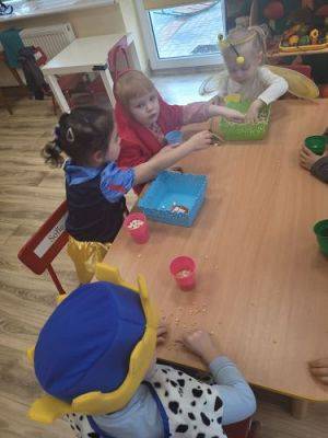 Grafika #33: 04.11.2022 Dzień Postaci z Bajek Gr1