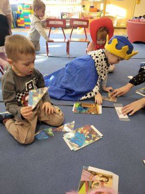 Grafika #39: 04.11.2022 Dzień Postaci z Bajek Gr1