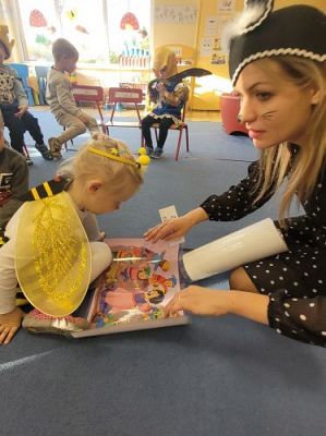 Grafika #48: 04.11.2022 Dzień Postaci z Bajek Gr1