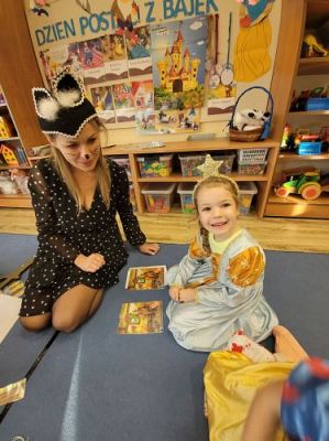 Grafika #62: 04.11.2022 Dzień Postaci z Bajek Gr1