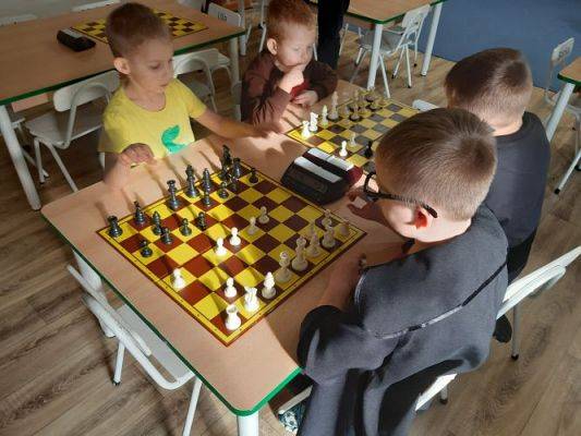 Grafika #9: Zajęcia w klubie szachowym - gr III