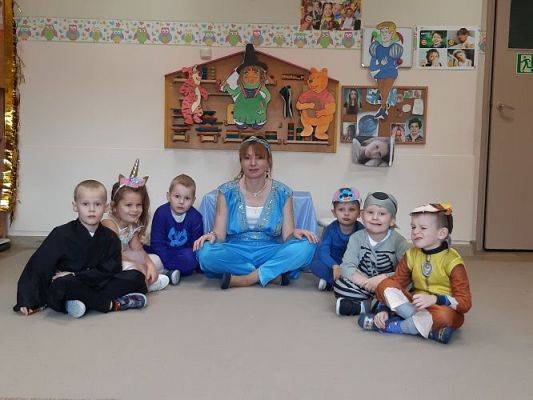 Grafika #0: 04.11.2022 Dzień postaci z bajek