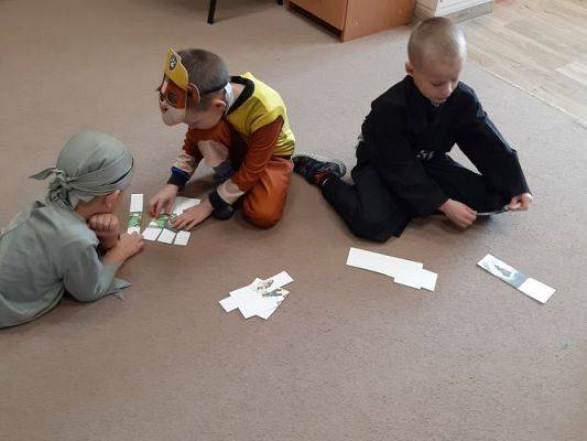 Grafika #2: 04.11.2022 Dzień postaci z bajek