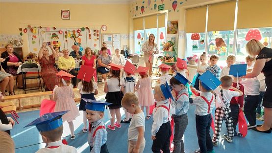 Grafika #29: 14.10.2022 Dzień Edukacji Narodowej