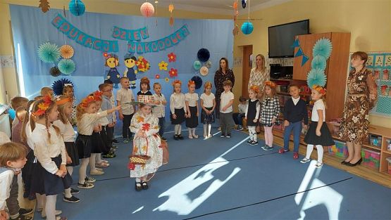 Grafika #64: 14.10.2022 Dzień Edukacji Narodowej